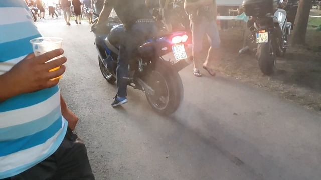 Tm zx9r slajf