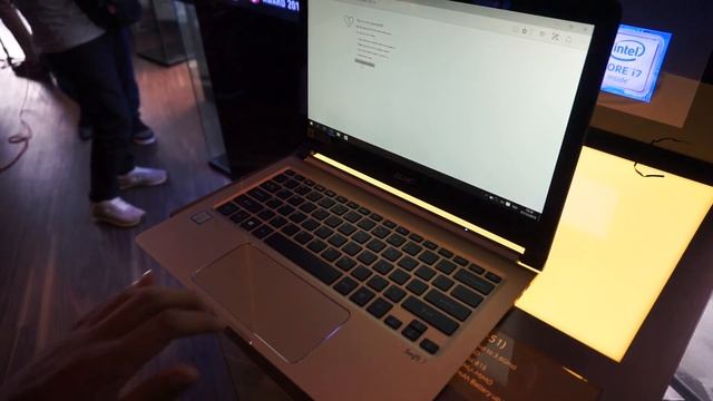 Hands-on Acer Swift 7 & Spin 7 - Tipisss bro!