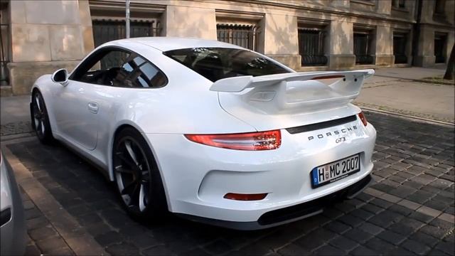 Porsche 911 GT3 Start Up and Revving in Hannover! [Mr Voon]