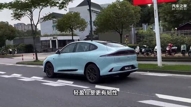 特斯拉车主试驾智己LS6，取长补短无槽点，直呼后悔买早了