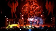 Slash with Myles Kennedy and the Conspirators - Sweet Child o' Mine (Live in Manila)