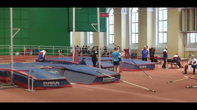 2021.02.28 (11:14) - забеги на 200 м (девушки).