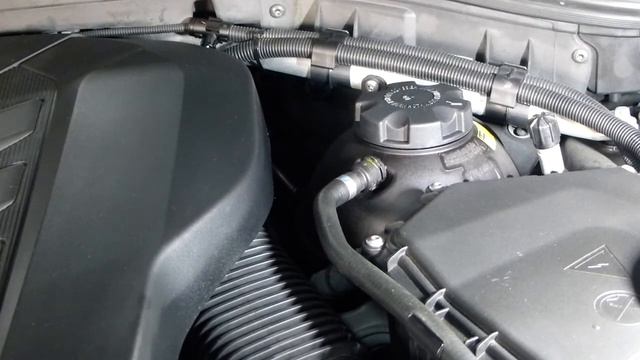 BMW X3(F25)予防メンテナンス①冷却水リザーバタンクのキャップ交換