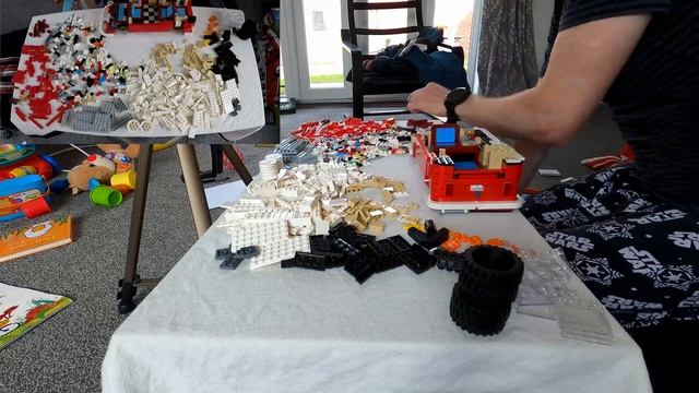 Lego 10220 VW Campervan Build Timelapse