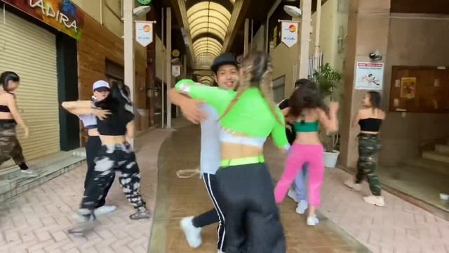 Daddy Yankee & Marc Anthony - De vuelta pa la vuelta / Salsa Dance Performance by Andrés & Yuno Tea
