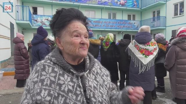 В школе-интернате для слабослышащих отметили Масленицу