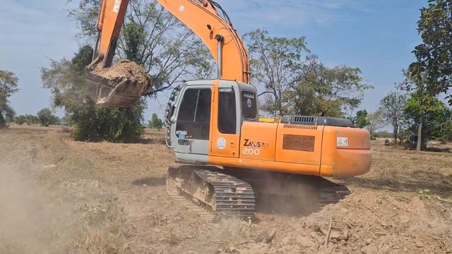 รีวิวรถขุด HITACHI ZX200-1 ยอดฮิตยังไม่มีคู่ครองงานลอกนาบางๆจัดเต็มกล่อง excavator