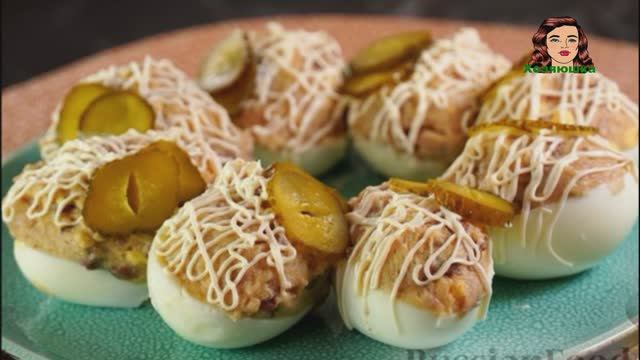Яйца, фаршированные сельдью