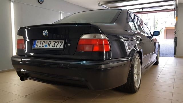 E39 Cosmo 523i