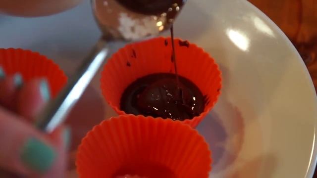 Шоколадно арахисовый летний десерт
