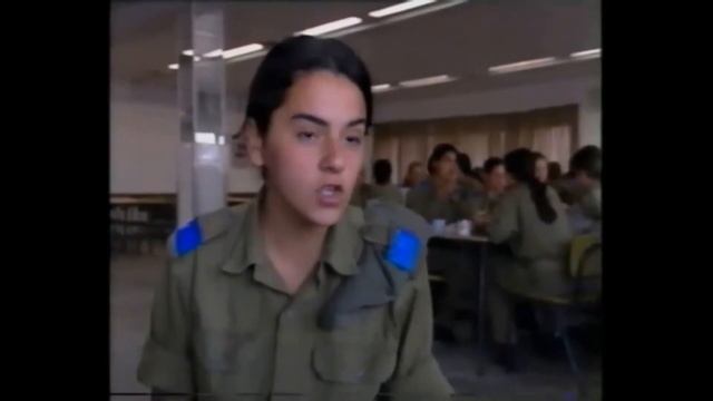 Female Israeli soldiers in 1990  (Israel Defense Forces with women tank instructors)