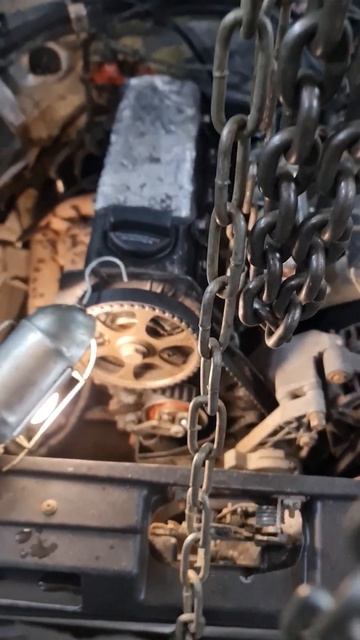 замена подушек двигателя Audi A4 B5