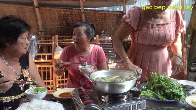LẨU CÁ THÁC LÁC VỚI TRÁI KHỔ QUA THƠM NGON ĐẬM ĐÀ ĐẸP DA - ĂN NGAY MÙA NẮNG NÓNG GIẢI NHIỆT /GBMT