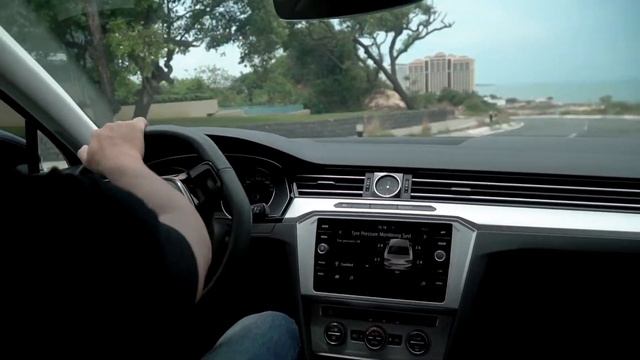 [OTOFUN] - Volkswagen Passat Blue Motion High