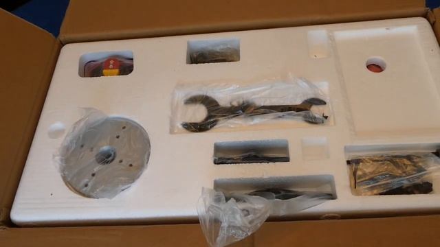 UnBoxing! The CRAFTSMAN Variable Speed Wood Lathe