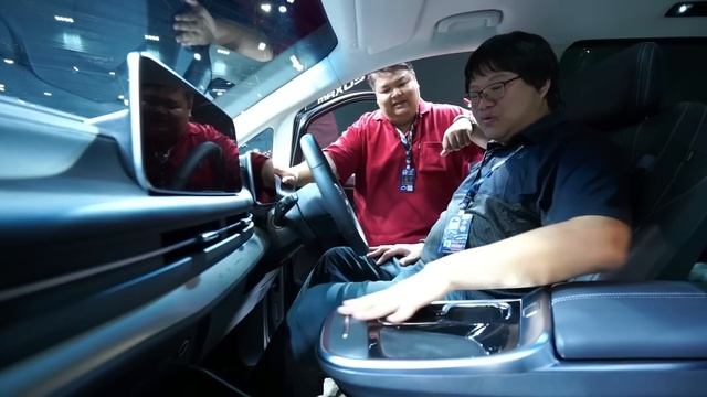 OMG เมื่อ MG ทำ BEV MPV! พาดู Maxus 9 และ MG ES | Bangkok International Motor Show 2023