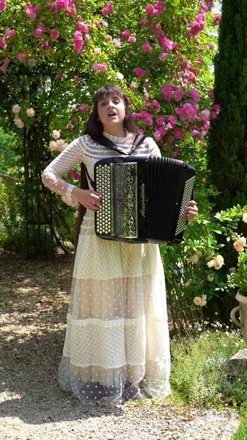 Смуглянка-молдaванка Марион LMJM Народные Песни Русская Музыка Russian Folk Music #баян #гармонь