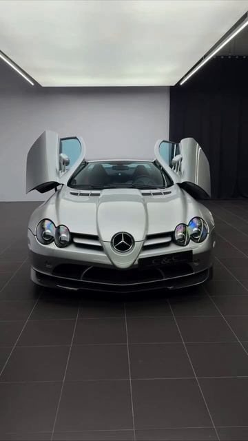 Посмотрите на Mercedes-Benz SLR McLaren 722