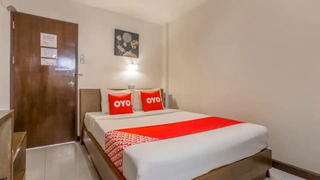 Vaccinated Staff -OYO 1096 Winner Inn Hotel, Chiang Mai, Thailand