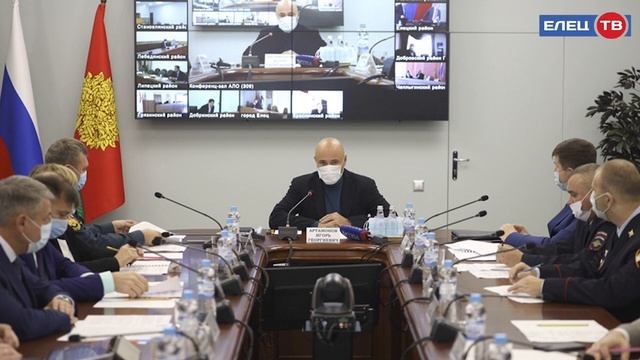 Глава региона Игорь Артамонов провел заседание комиссии по предупреждению и ликвидации ЧС