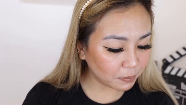 DOING MY MAKEUP IN REVERSE.