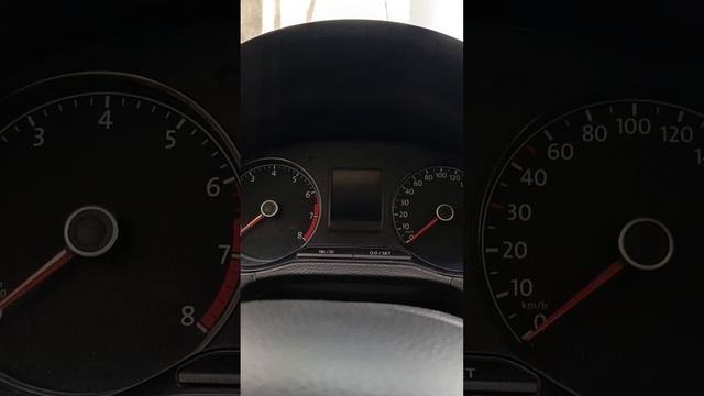 постучите по капоту