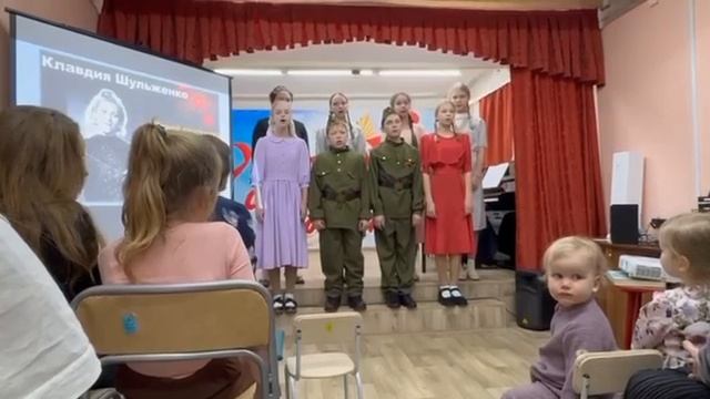 Синий платочек_старший хор