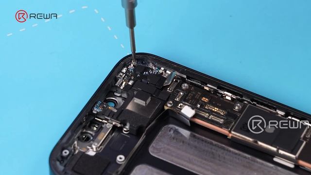 iPhone 16e Teardown - What's New