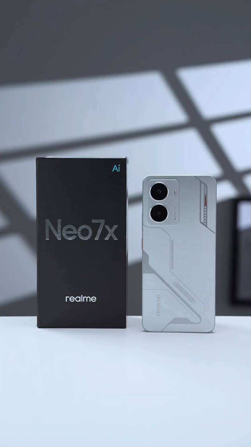 Realme Neo 7x - Первое знакомство с бюджетным ИКСОМ из поднебесной 🔥😱 #shorts #RealmeNeo7x