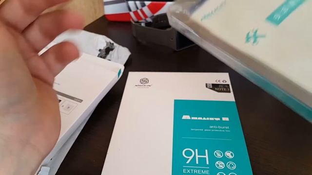 Защитное стекло Nillkin для Xiaomi Redmi Note 3(распаковка)