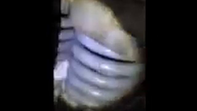 Горят колодки у вагона.