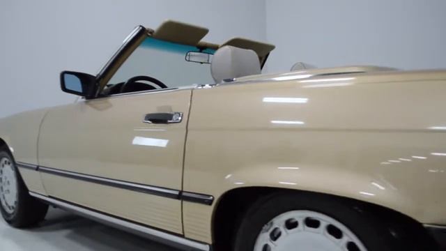 114088 1986 Mercedes 560SL *SOLD*