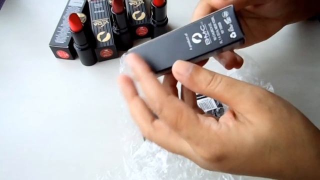 Vida New York Lipstick Reviews| Lipstick Reviews| Best Lipstick in Pakistan| Vida New York Cosmetic