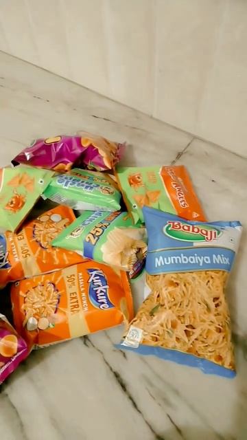 which one do you like?#chips #kurkure #subscribe #hungry #foryou #ytshorts #lays #timepass #trendin