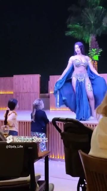 Девушка красиво танцует арабский танец, Египет, Шарм-эль-Шей, 💃 🌞 👌