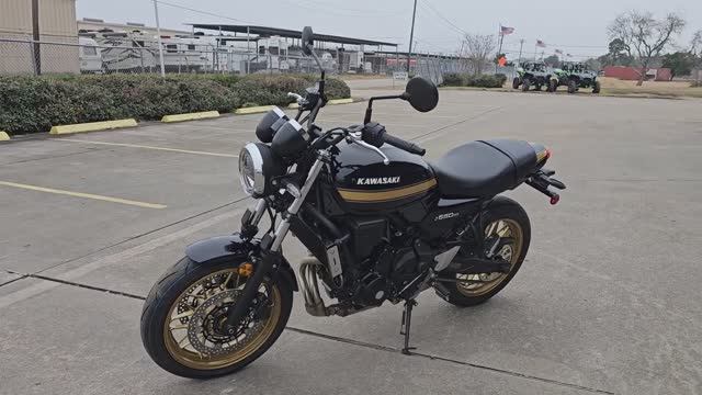 KAWASAKI Z650 RS 2025