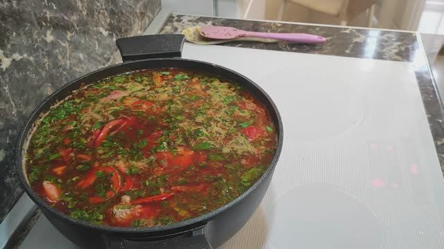 Вкуснейший борщ  от холостяка!