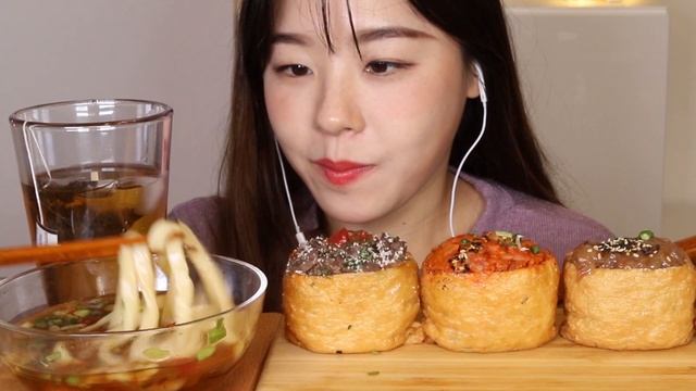 SUB) 대왕유부초밥 우동 먹방 ASMR l Giant Fried Tofu Rice Balls & Udon Noodle Soup Mukbang lYubu Sushi 클로이Chlo