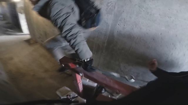 Дикие САЛКИ с ОХРАНОЙ, нас предал ЧОП