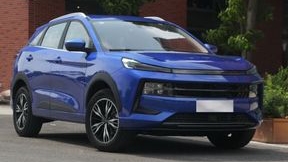 Грубо и не практично: салон JAC JS6 2025 разочаровал