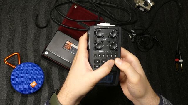 Record Old Tapes Using Field Recorder - Zoom H6