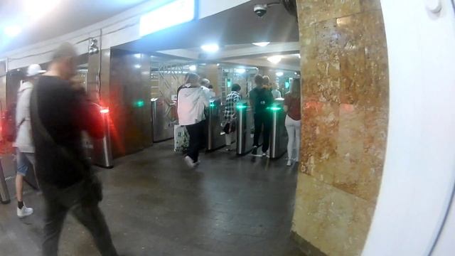 Брехливые контролеры ГКУ наплевав на презумпцию невиновности незаконно требуют паспорт к соц-карте.
