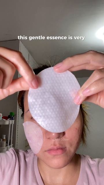 Refresh & Revitalize: Try Our Toner Pads!