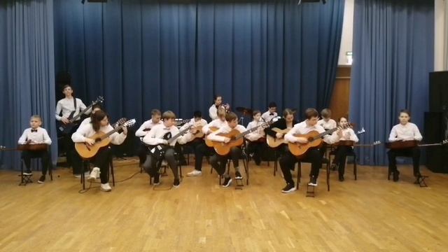 Р. Петтерсен "старый автомобиль" / Г. Гладков "Джентльмены удачи"