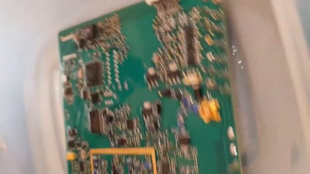 How To Remove Solder Flux / Great PCB Cleaning Methods HD