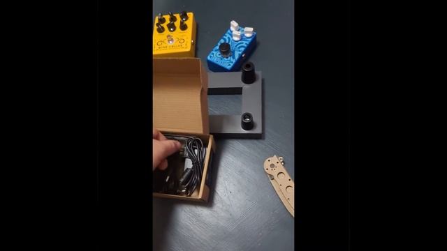Ghostfire 13 inch  pedal Board with GOKKO mini power supply