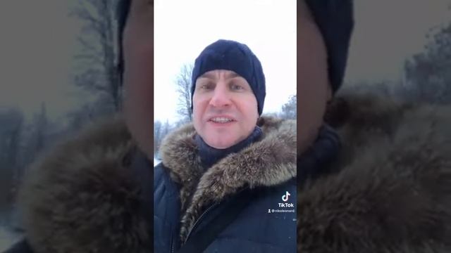 Отказать в продаже товаров и услуг могут только на основании Федерального Закона.