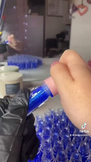 Filling The Blue Gloss to the TOP?!? 😦 Would you use an overfilled lip gloss? 👀💗