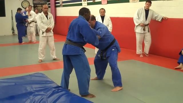 Ouchi Gari to Tai Otoshi combo by Olympian Pierre Sene - Cahill's Judo Academy