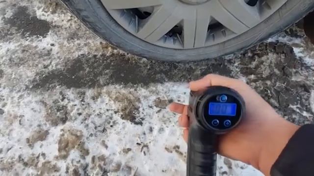 безпроводной автомобильный компрессор для подкачки шин ☝